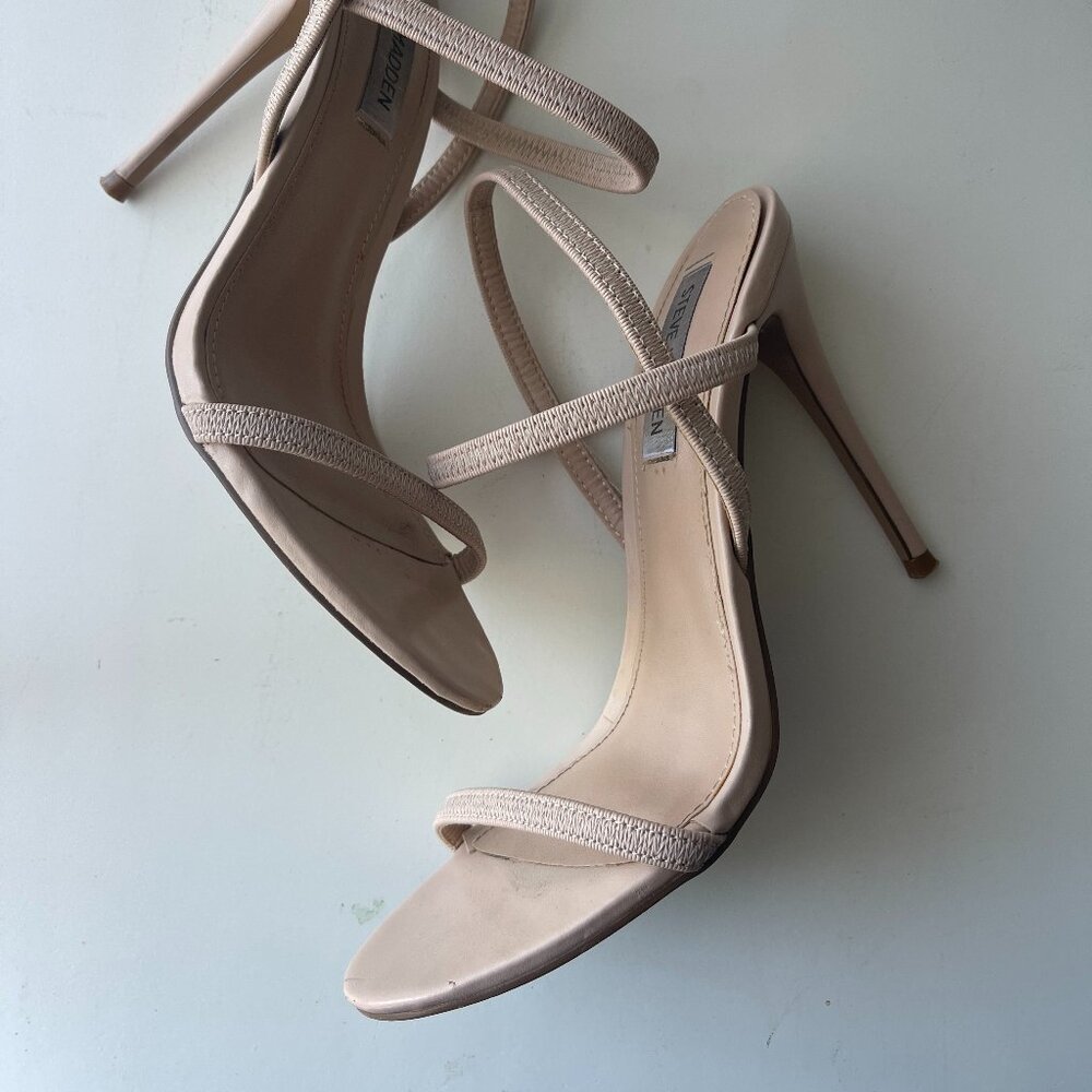 STEVE MADDEN Strappy Stretch Sandals Heels 7 Bone Nude